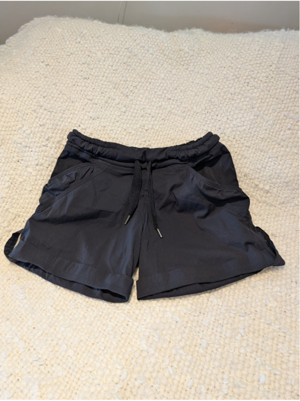 580 - Women's Lululemon Athletic Shorts Black